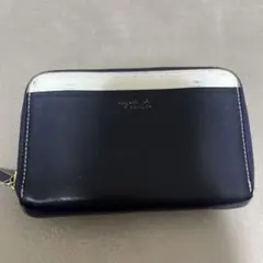 アニエスベー　二つ折り財布