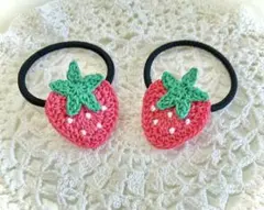 苺のヘアゴム (ピンク)