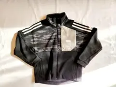 adidas　アウター　　男の子　130サイズ
