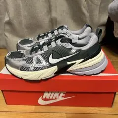 NIKE V2K RUN GREEN 25.0cm 新品未使用
