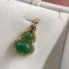 a71翡翠デザインペンダントネックレストップス