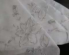 刺繍　ハンカチ