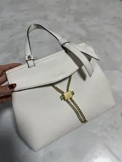 今だけ価格&chouetteホワイトレザー ハンドバッグ リボン付き 清楚クラッ