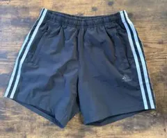 adidas ショートパンツ Ｓ
