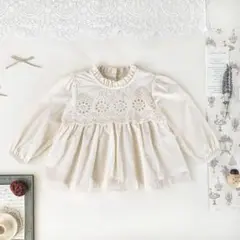 新品未使用*フリル襟 クリーム色 長袖シャツ 刺繍レース