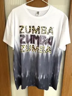 ZUMBA グラデーション ロゴ Tシャツ