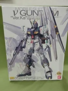 MG 1/100 νガンダム Ver.Ka 本体未組立 台座のみ組立済み - メルカリ