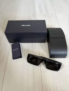 最高級　PRADA プラダ オーバル　サングラス　三角ロゴ　プレート　y2k 最高級 PRADA プラダ オーバル サングラス 三角ロゴ プレート y2k
