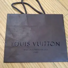 ルイヴィトン　ヴィトン　LOUIS VUITTON ショッパー　ショップ袋　紙袋
