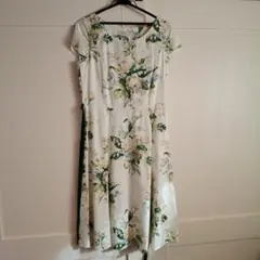 LAURA ASHLEY フラワープリント ワンピース