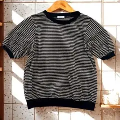 秋にもピッタリ！バルーンスリーブ 半袖トップス チェック柄