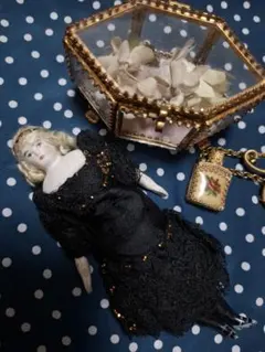 Item thumbnail for item c8596671-0523-4499-b09d-80352898f3c9