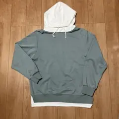 CHIP CLIPフード付きパーカー