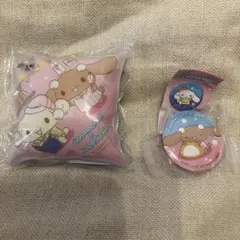 シナモロール x くら寿司　クッションチャーム＆缶バッジ