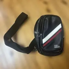ボディバッグ　ブラック