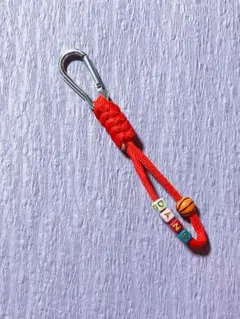 バスケ好きにぴったり！バスケットボールデザインのパラコードキーホルダー