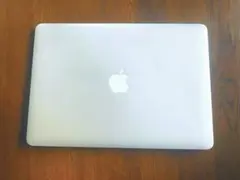 Apple MacBook Air 13-inch,Early 2015