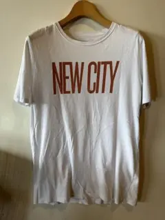 サタデーズニューヨークシティのTシャツ