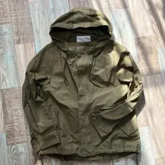 美品　URBAN RESEARCH フード付きマウンテンパーカー　カーキ