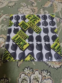【新品】Zoff 大判メガネ拭き 40×40 非売品のサムネイル