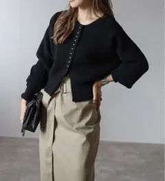 ボンジュールサガン　スリットヘムフェザーカーディガン　ブラック　○26