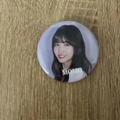TWICE モモ 缶バッジ