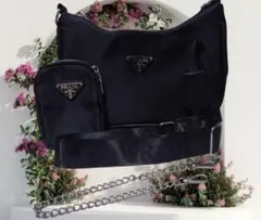 PRADA ナイロン ショルダーバッグ ブラック