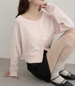 ミスティック　ワイドネッククリアボタンカーディガン