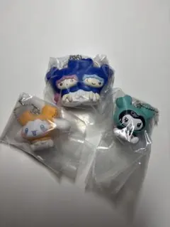 TWICEサンリオ　ガチャガチャ　キーホルダー　ジヒョ、ミナ、ツウィ　３個セット
