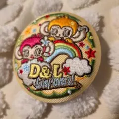ナルミヤ 刺繍缶バッジ デイジーラヴァーズ