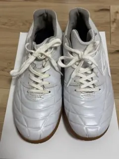 【UMBRO】フットサルシューズ ホワイト 24.5cm