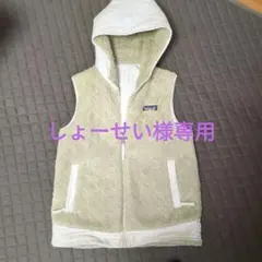 patagonia　レディース　 フード付きジップアップベスト（リバーシブル）