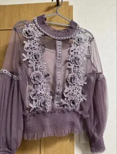 【美品】Libby&Rose 花刺繍 シアートップス くすみピンク 春服のサムネイル