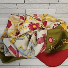 NINA RICCI　ニナリッチ　ヴィンテージ品　シルクスカーフ
