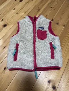 patagonia フリースベスト 2T クリーム色/ピンク
