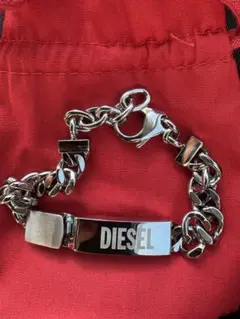 DIESEL ロゴプレート チェーンブレスレット