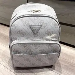 GUESS リュック　ピンクベージュのサムネイル