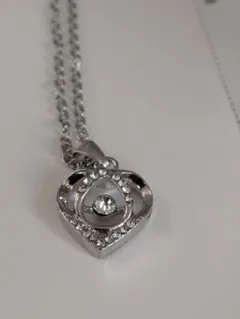 最終値下げ！ハート型クリスタルペンダントネックレス