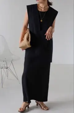 ボンジュールサガン　リネン混ディープVベスト×リブタンクワンピース　ブラック