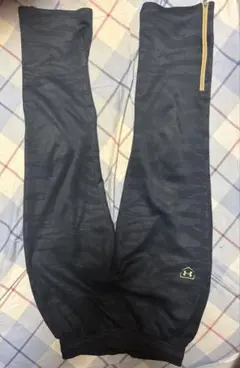 UNDER ARMOUR ジャージパンツ 黒