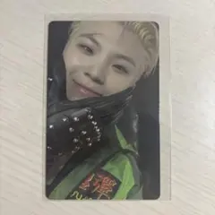 SEVENTEEN HAPPY BIRTHDAYトレカ　カード　ウジ