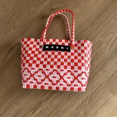 週末限定大幅値下げ⭐︎MARNI ロゴ入り かごバッグ ホワイト 週末限定大幅値下げ⭐︎MARNI ロゴ入り かごバッグ ホワイト レディース