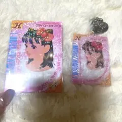 ラブアンドベリー ハローキティ サンリオコラボ シークレットチャーム＆カード