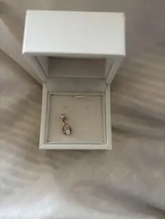 4°CK10ピンクゴールド ピアス 箱付き