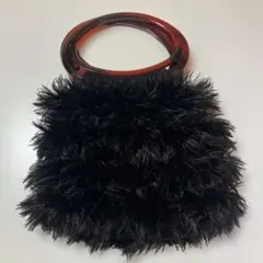 ブラックフェイクファーのバッグ