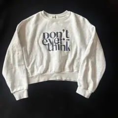 obe スウェット トレーナー　クロップド丈　英字ロゴ