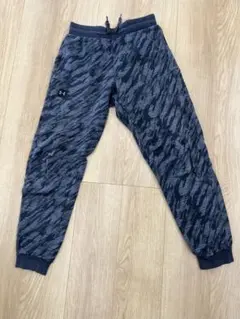 Under Armour ジョガーパンツ ダークグレー 迷彩