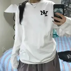 【即日発送】新品 NYロゴ入り ホワイト 長袖Tシャツ おしゃれ コーデ
