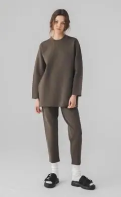 LOHEN /ローヘン　ミラノリブクロップドニット23SS /ホワイト LOHEN /ローヘン ミラノリブクロップドニット23SS /ホワイト LOHEN