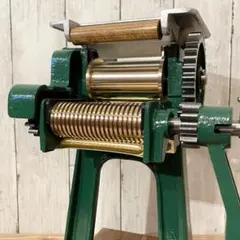 Item thumbnail for item 2d115fce-1b0f-42d3-b0be-f15796c3dd20